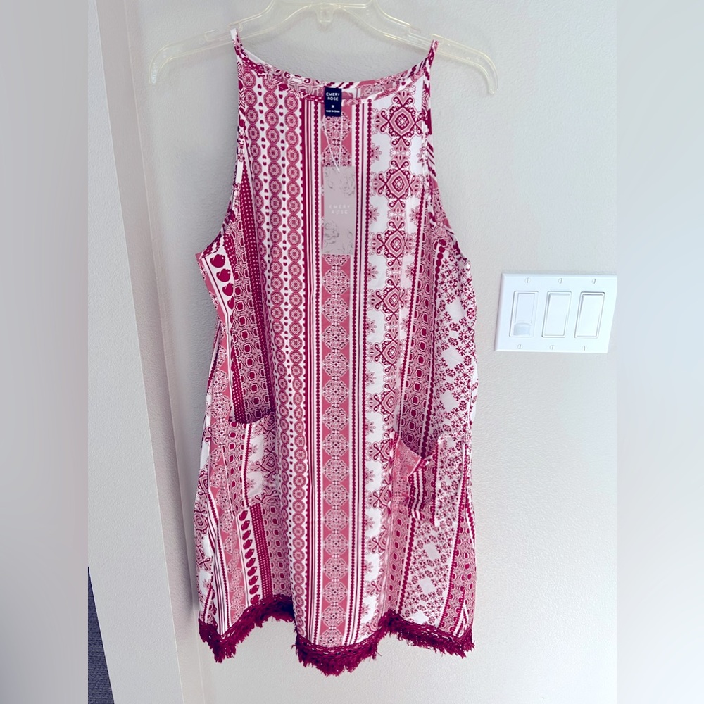 Emery Rose dress, same or next day shipping from a smoke and pet free 🏡